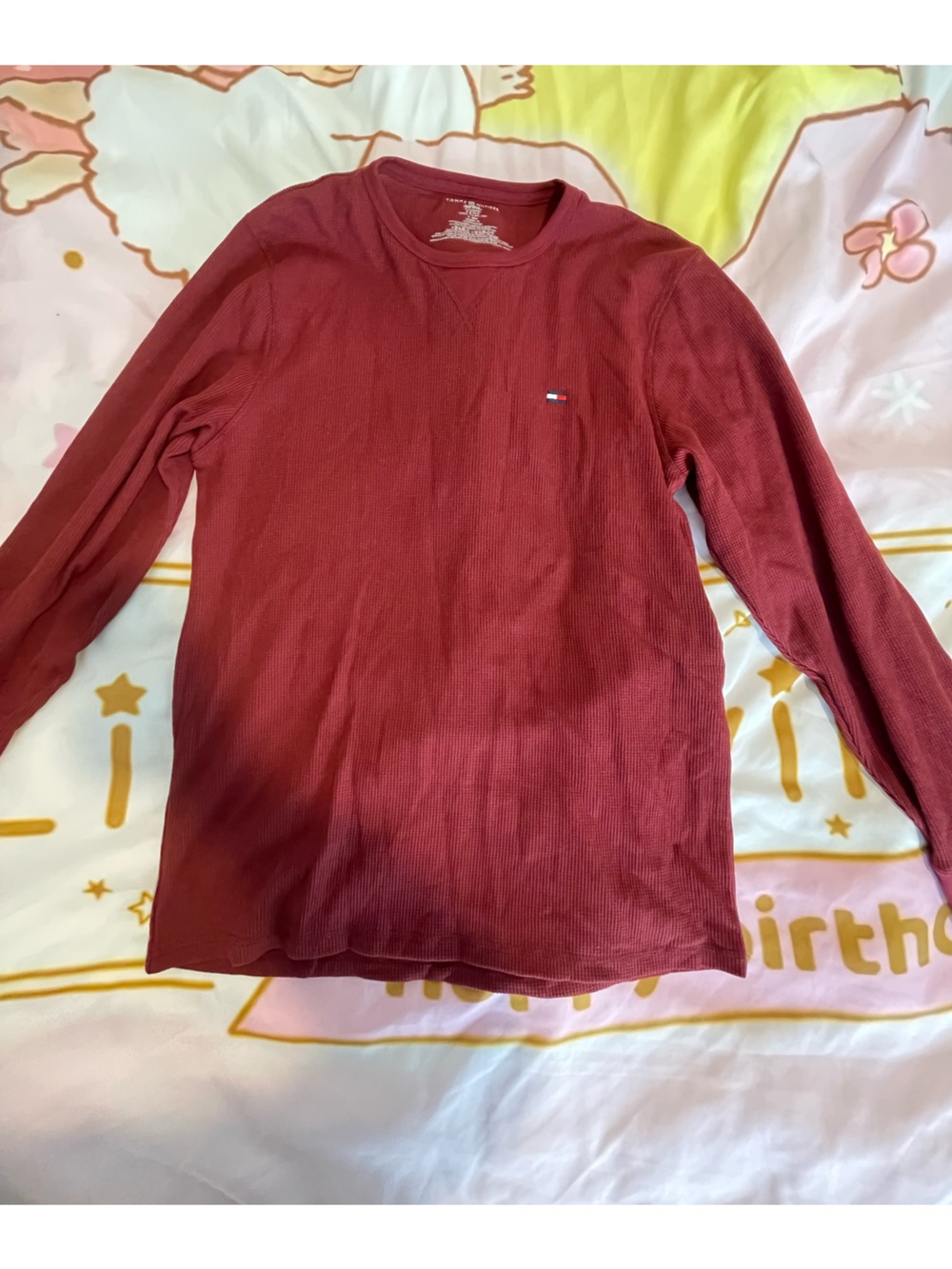 Tommy Hilfiger Men's Long-Sleeve Ribbed Crew in Maroon